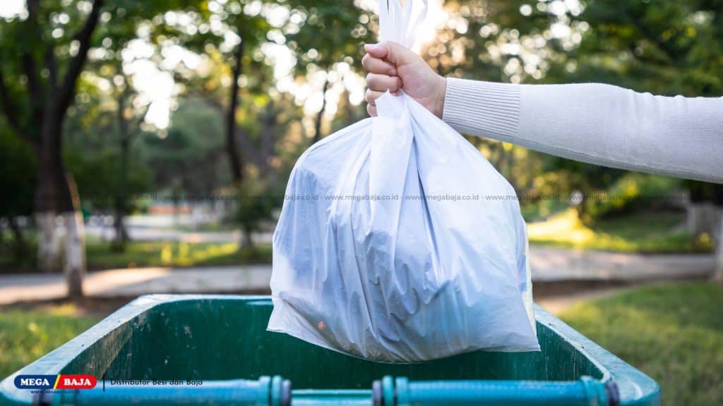 Rajin Membuang Sampah