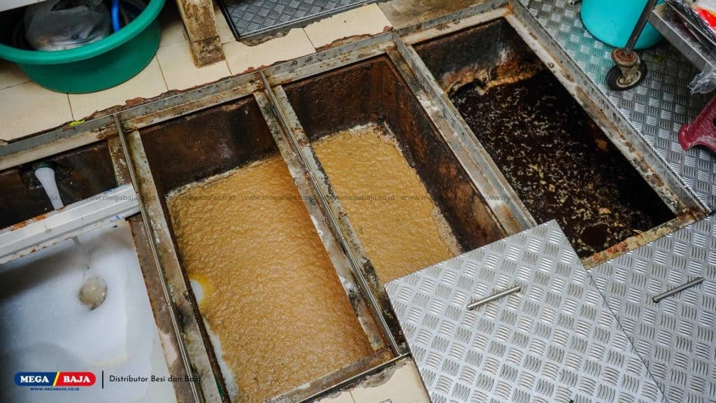 Cara Membersihkan Grease Trap